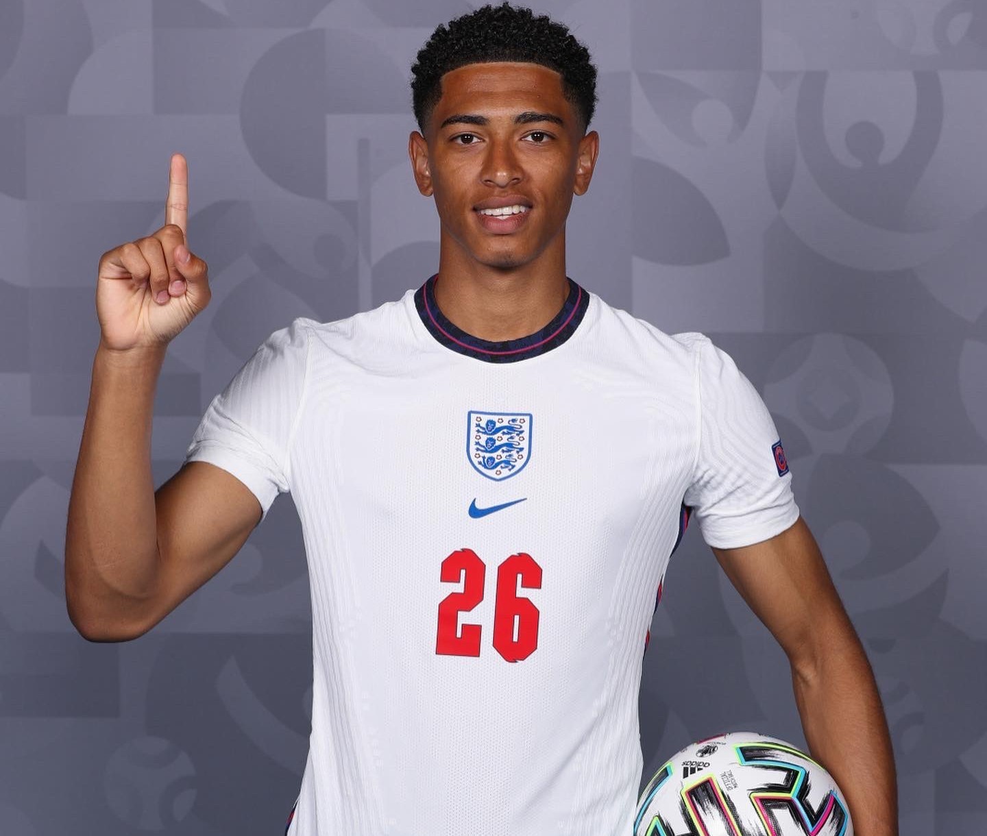 阿尔特塔认为狼队的比赛是阿森纳反弹的巨大机会并发布伤病更新（阿尔特塔称对狼队一战是阿森纳反弹良机，并更新伤病情况）