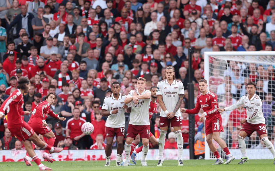 球星打到对手完全没有办法（球星火力全开，令对手束手无策）