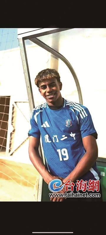 世体：引进小蜘蛛非常困难，巴萨高层越来越关注凯恩（世体：引进小蜘蛛阻力重重，巴萨高层愈发青睐凯恩）