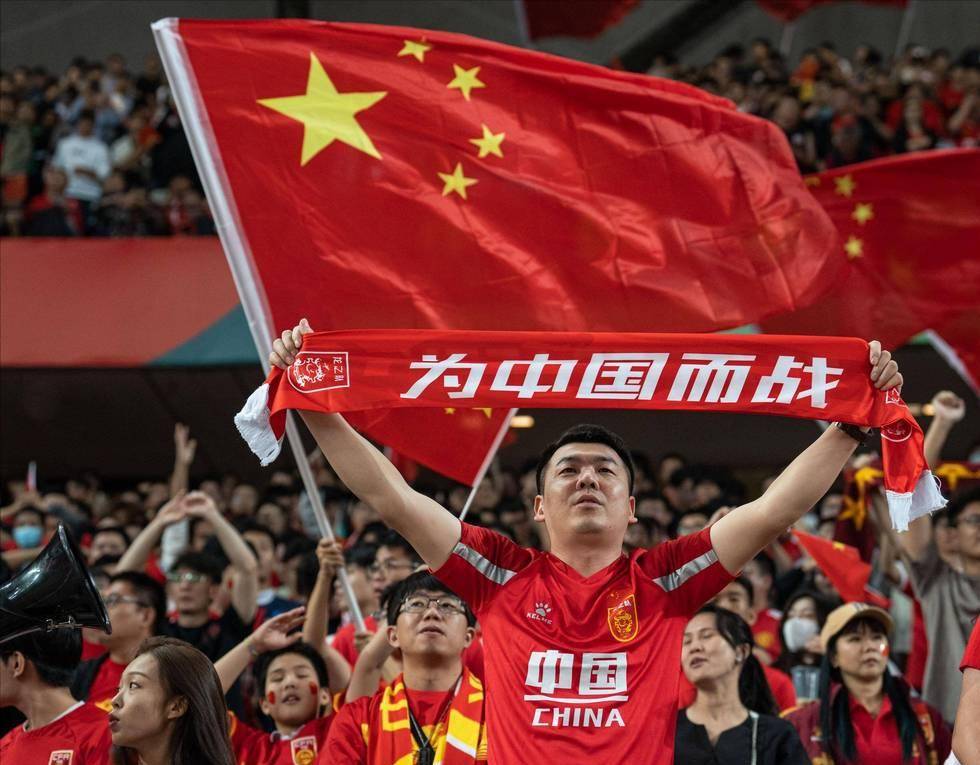 中足联和英超联合举办青训交流会，三家英超劲旅代表出席（中足联携手英超举办青训交流会，三大英超豪门代表到场）