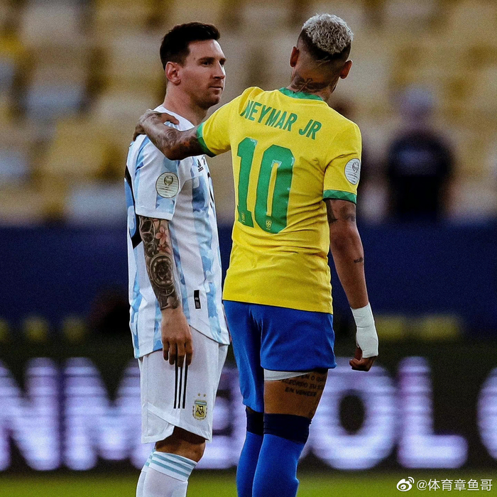 记者：因伤落选的马斯坦托诺仍加入阿根廷队的训练营（记者：因伤无缘名单的马斯坦托诺仍随阿根廷队集训）