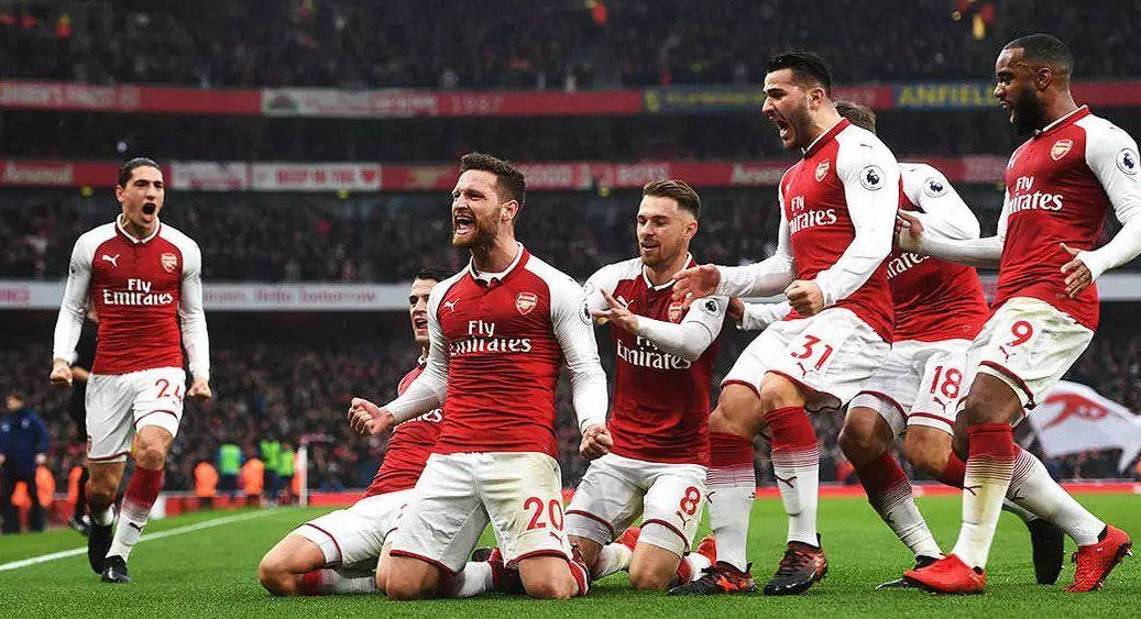 囧叔向裁判施压后染红，罗基：容忍这种行为问题会越来越严重（囧叔施压裁判遭红牌，罗基警告：若继续纵容，问题只会恶化）