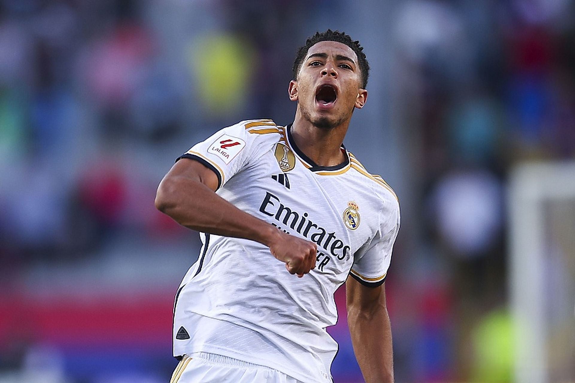 法媒：巴萨、拜仁、米兰和尤文关注南特17岁中卫塔蒂（法媒称：南特17岁中卫塔蒂获巴萨、拜仁、米兰与尤文关注）