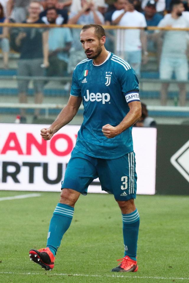 大连一家月子中心晒照：恭喜刘祝润解锁超级奶爸新身份（大连月子中心晒照：刘祝润升级为超级奶爸）