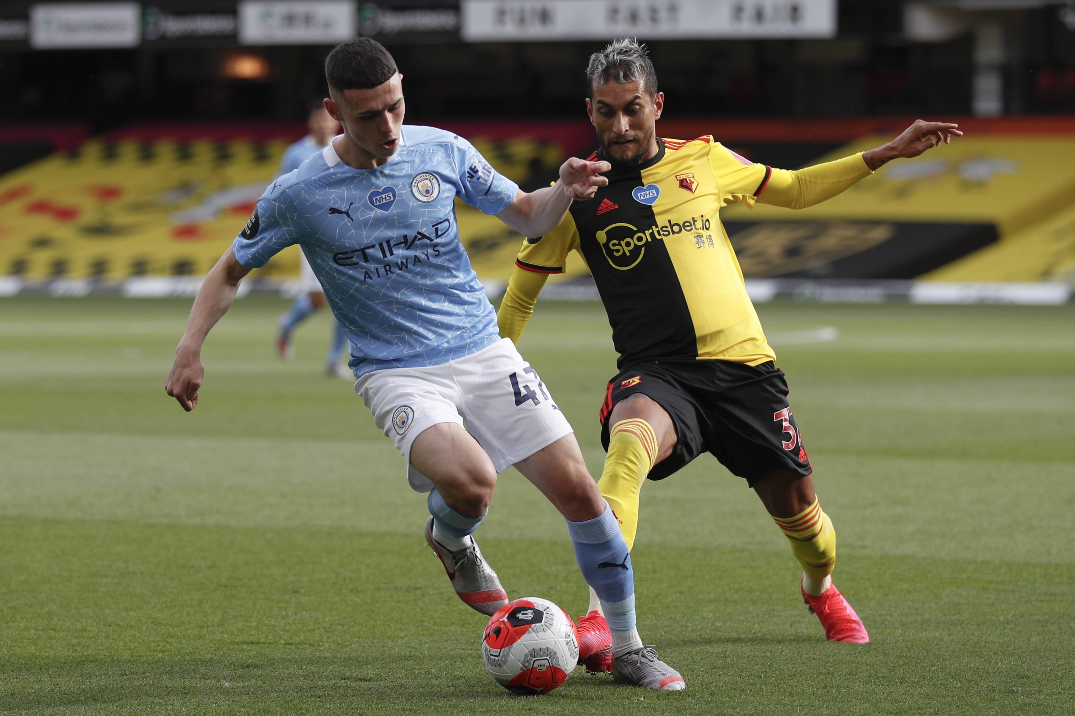 欧冠积分榜：拜仁、阿森纳、国米全胜领跑，下轮前二直接对话（欧冠积分榜：拜仁、阿森纳、国米保持全胜领跑，下轮前二强强对话）