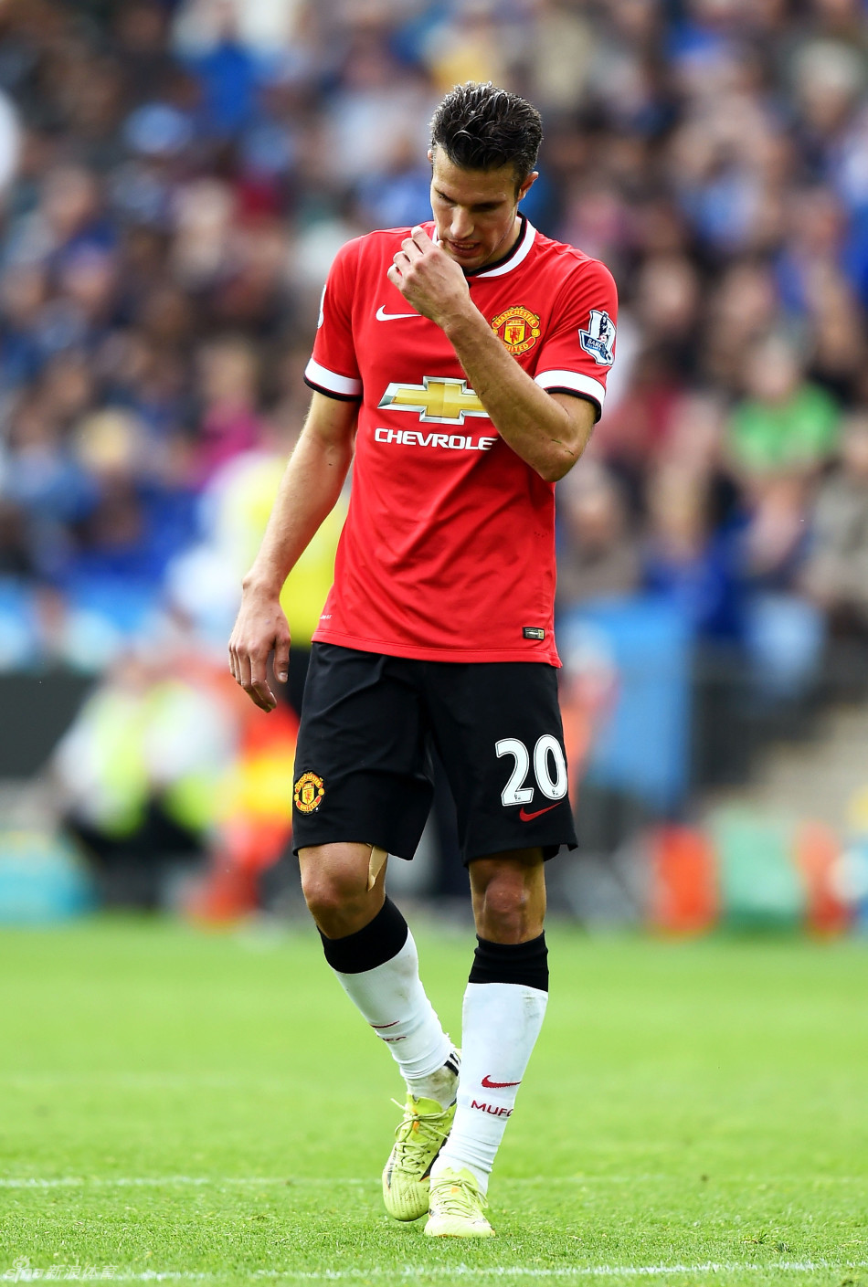 米体：那不勒斯冬窗急需补腰，已联系曼联询问引进梅努可行性（米体：那不勒斯冬窗亟需中场补强，已向曼联咨询梅努加盟可行性）