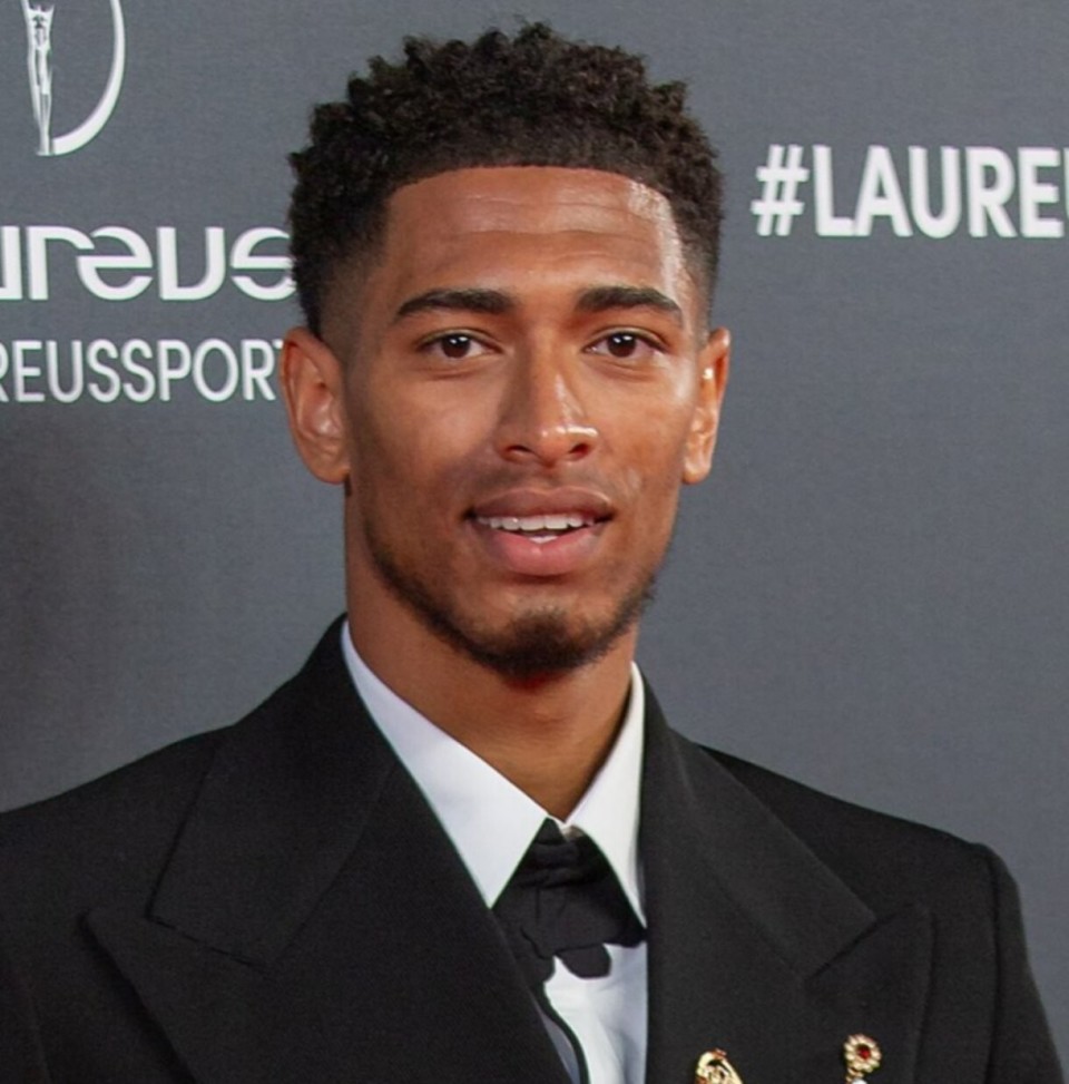 FIFA女足最新排名：中国女足下降一位至世界第17，亚洲第四（FIFA女足排名更新：中国女足下滑一位至世界第17位，位列亚洲第4）