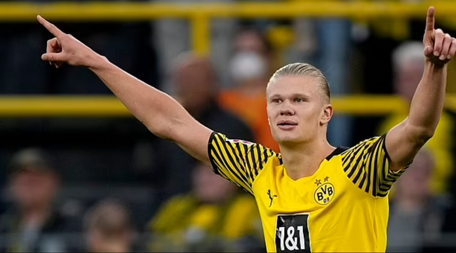 西尔维蒂：每天能够和梅西一起训练、踢球是一种荣幸（西尔维蒂：每日能与梅西同训同踢，深感荣幸）