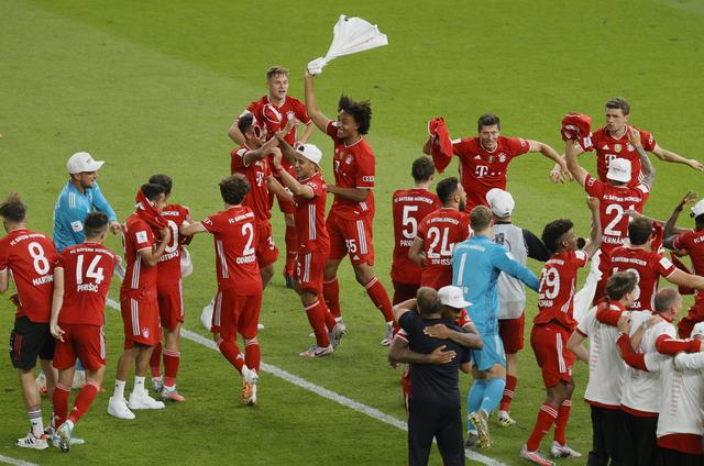 有些瞬间，会被历史记住（有些时刻，注定被历史铭记）