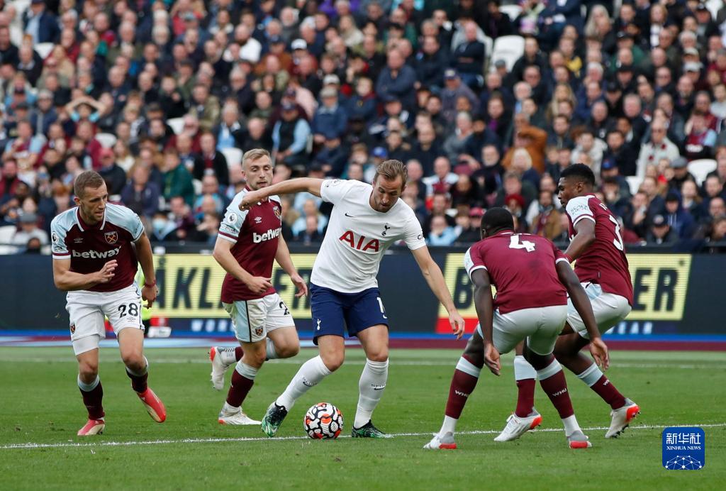 瓜帅：梅西、莱万和哈兰德都是进球机器，很荣幸执教过他们（瓜迪奥拉：梅西、莱万和哈兰德皆为进球机器，能执教他们深感荣幸）