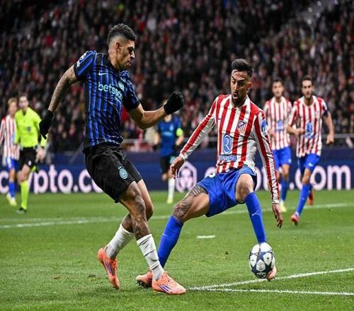 阿斯：费内巴切已与莱万初步接触，提供的一年半合同报价被拒（阿斯称：费内巴切已与莱万接洽，1年半合同提议遭拒）