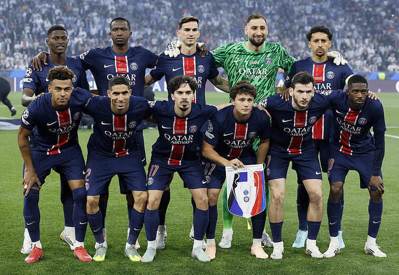 淘汰出局！总经理场边指挥引众怒 卖赵睿换场馆运营拉胯？（惨遭淘汰！总经理临场指挥惹争议，卖赵睿与换馆运营被质疑失策）