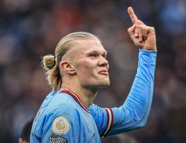 F1阿布扎比站二练：可以庆祝冠军了？诺里斯强势领先（F1阿布扎比站二练：冠军已在望？诺里斯强势领跑）