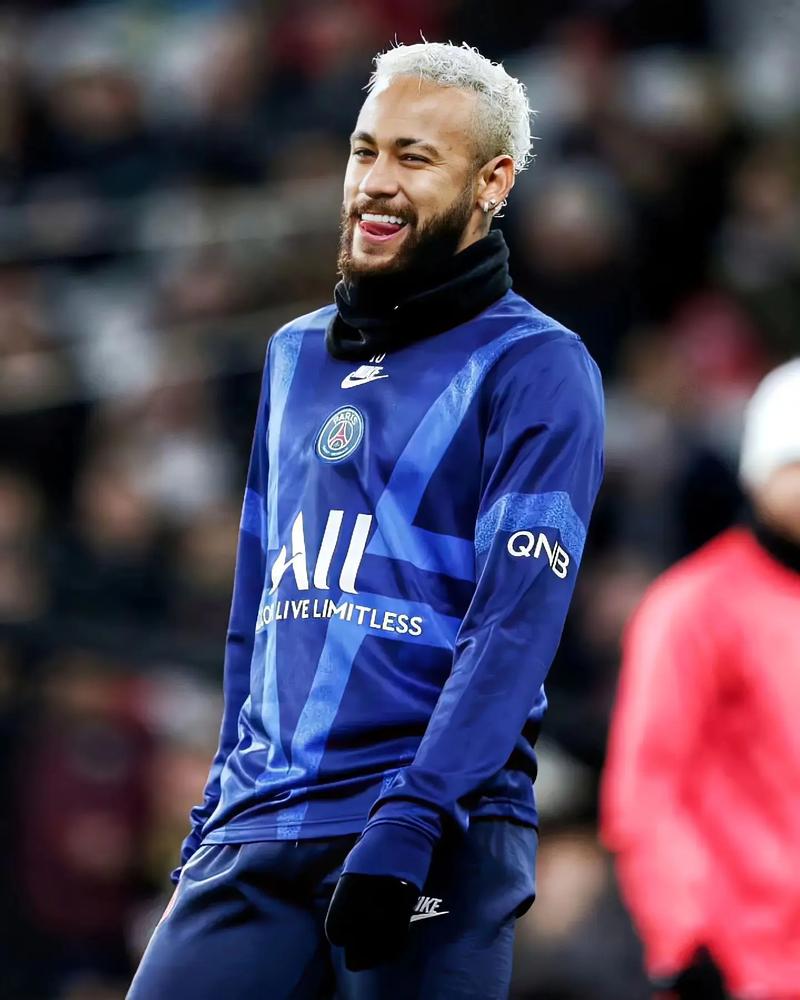 FIFA最佳男足运动员提名名单身价排行榜（FIFA年度最佳男足球员候选人身价榜）