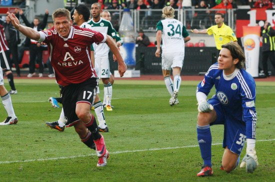 马塞利诺：黄潜纸面实力比帕福斯强，但这并不能保证球队赢球（马塞利诺：黄潜纸面占优于帕福斯，但胜利并非板上钉钉）