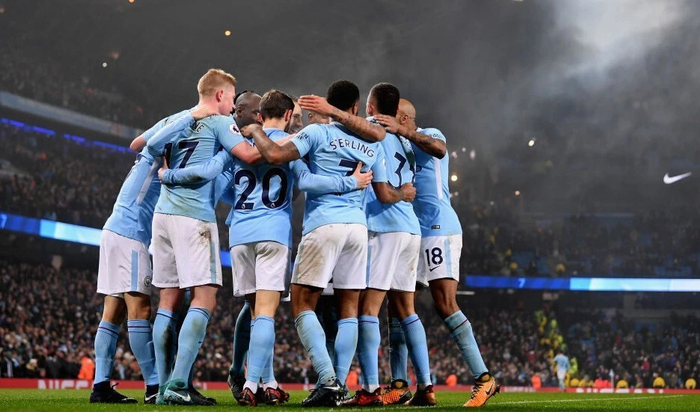 成都蓉城新掌门人徐正源续约并推动三名球员签约，球队迅速崛起，有望争冠。（成都蓉城续约主帅徐正源并签下三将，球队迅速崛起剑指冠军）